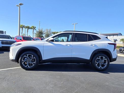 New 2026 Chevrolet Trax LT w/ Driver Confidence Package image 3