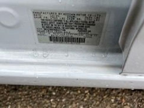 Used 2025 Nissan Versa SV image 18