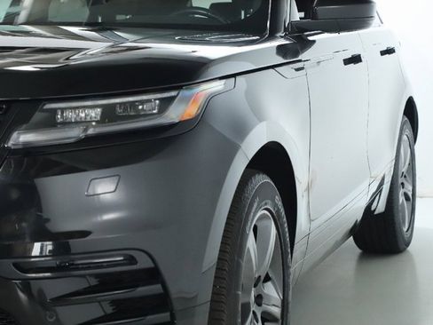 Certified 2025 Land Rover Range Rover Velar Dynamic SE image 14