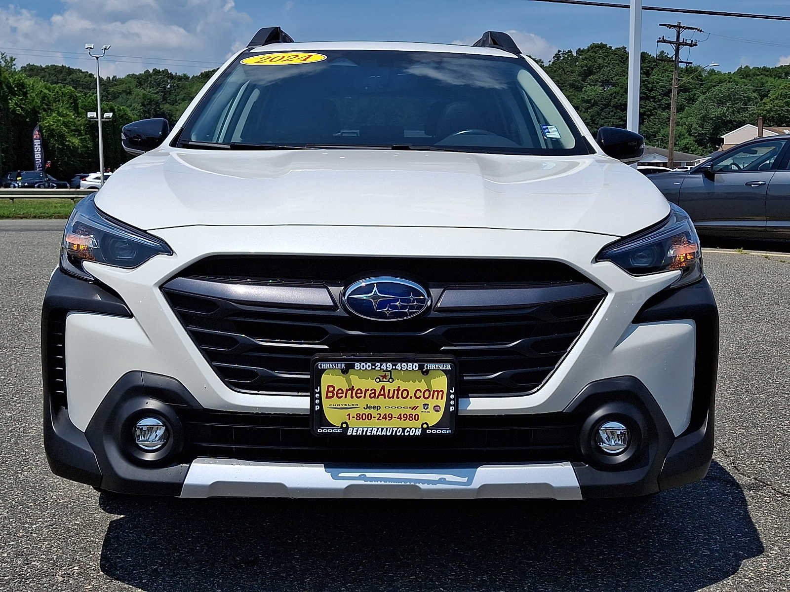 Used 2024 Subaru Outback Limited AWD/4WD image 2