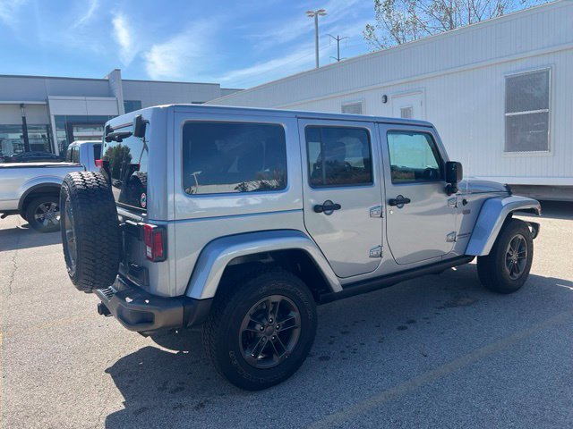 Used 2016 Jeep Wrangler Unlimited Sahara AWD/4WD image 8