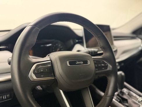 Used 2022 Jeep Compass Limited image 12