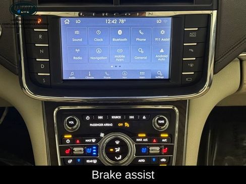 Used 2020 Lincoln Continental Reserve w/ Luxury Package FWD image 24