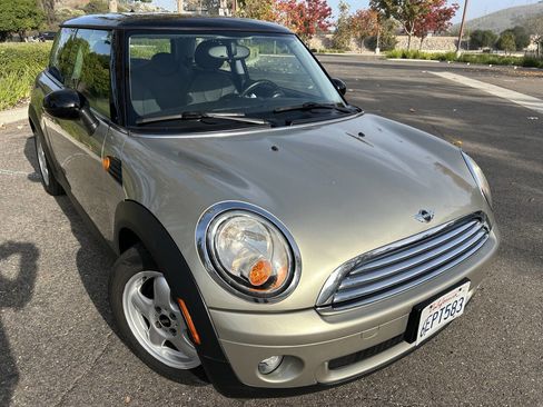 Used 2008 MINI Cooper Hardtop image 8
