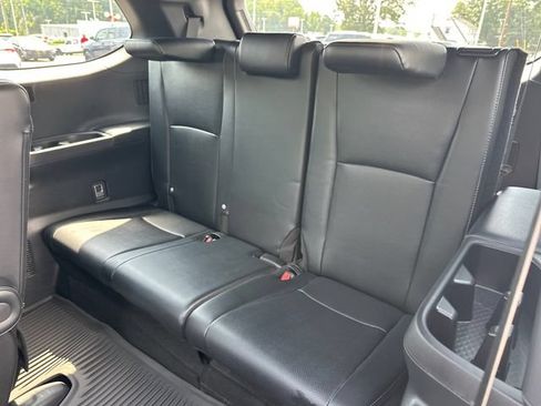 Used 2024 Toyota Grand Highlander AWD Hybrid image 16