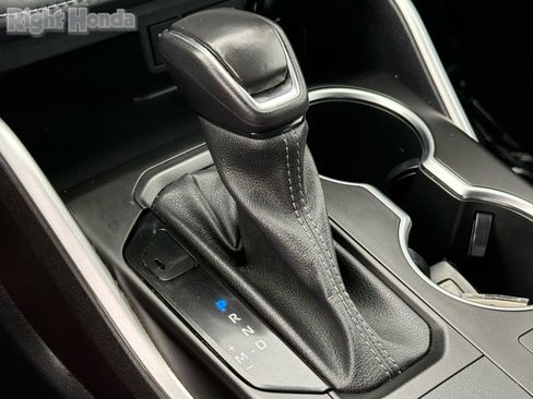 Used 2023 Toyota Highlander XLE image 24