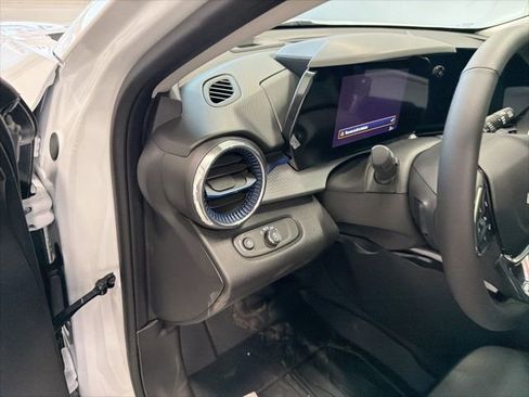 New 2026 Chevrolet Trax LT w/ Driver Confidence Package image 12