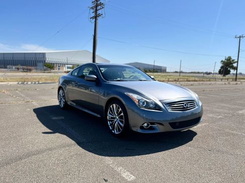 Used 2013 INFINITI G37 Journey w/ Premium Pkg RWD image 3