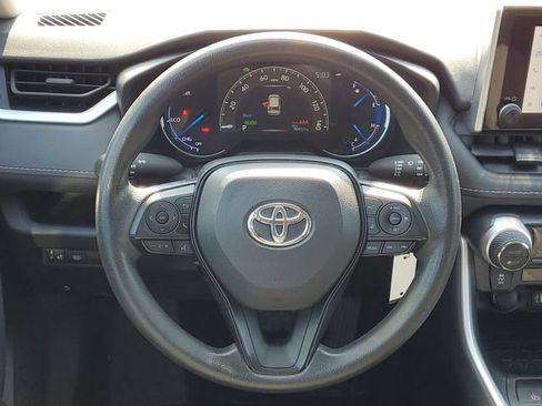 Used 2023 Toyota RAV4 LE AWD/4WD image 31