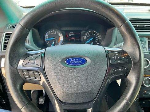 Used 2016 Ford Explorer 4WD w/ Class II Trailer Tow Package image 16