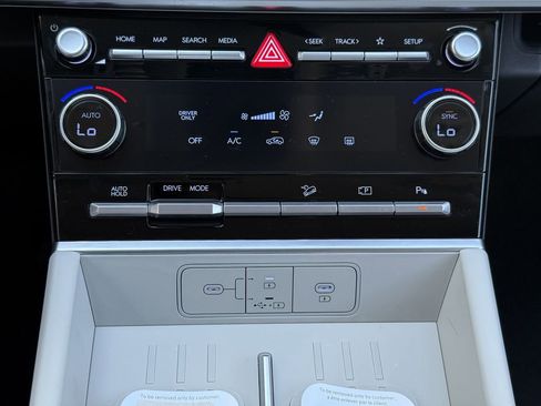 New 2026 Hyundai Santa Fe SE FWD image 17