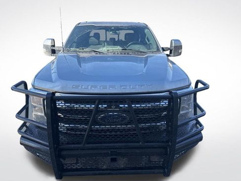 Used 2022 Ford F350 Lariat w/ Chrome Package image 13