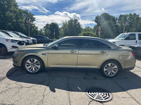 Used 2012 Ford Taurus Limited FWD image 2