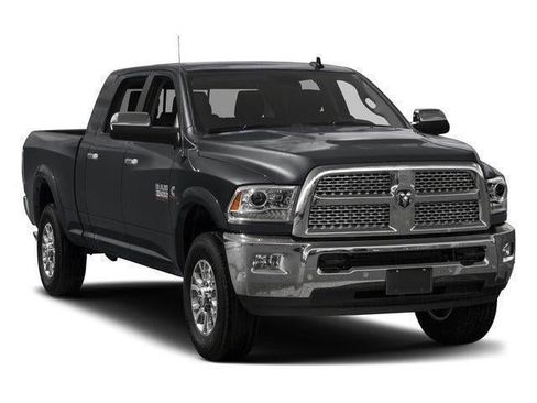 Used 2017 RAM 3500 Laramie w/ Convenience Group image 6