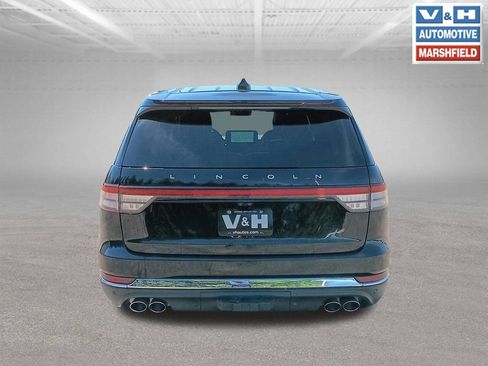 Used 2025 Lincoln Aviator AWD image 27