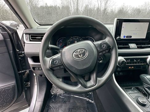 Used 2024 Toyota RAV4 XLE w/ Convenience Package AWD/4WD image 15