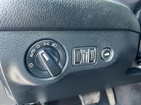 Used 2018 Dodge Challenger SXT w/ Super Sport Group (SS/T) image 16