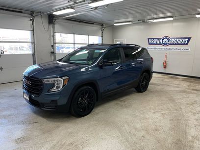 Used 2024 GMC Terrain SLE w/ Driver Convenience Package
