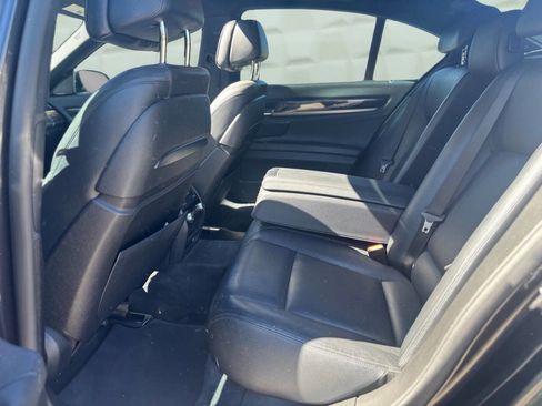 Used 2014 BMW 740i image 25