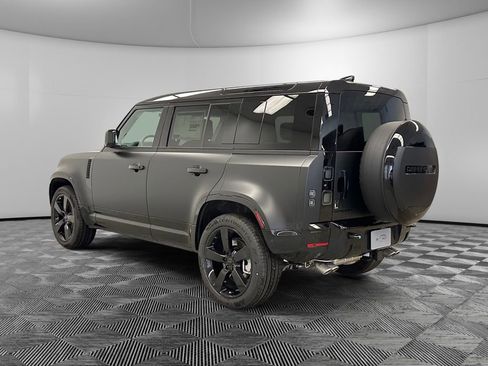 New 2026 Land Rover Defender 110 X-Dynamic SE AWD/4WD image 3