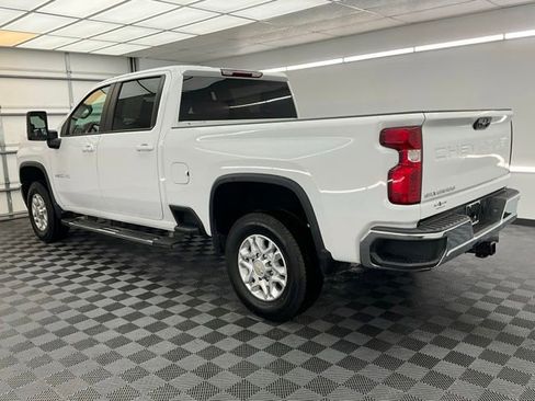 Used 2023 Chevrolet Silverado 2500 LT w/ Convenience Package AWD/4WD image 19