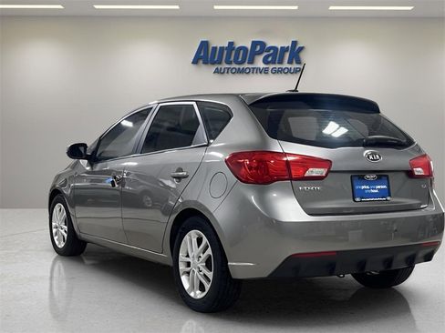 Used 2012 Kia Forte EX image 5