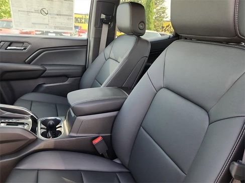 New 2026 GMC Canyon Elevation w/ Convenience Package image 14