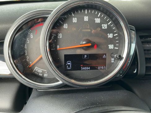 Used 2019 MINI Cooper S w/ Premium Package image 2