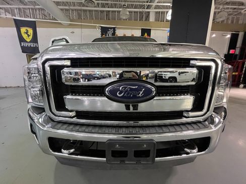Used 2016 Ford F450 Lariat w/ Lariat Chrome Package image 10