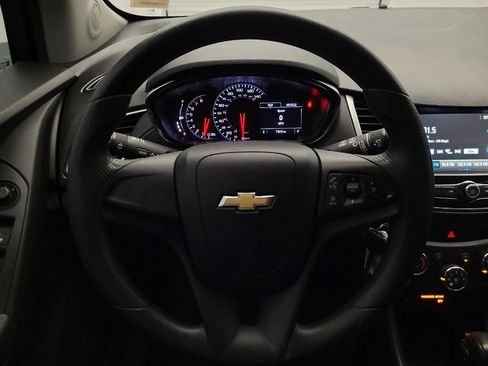 Used 2017 Chevrolet Trax LS image 22