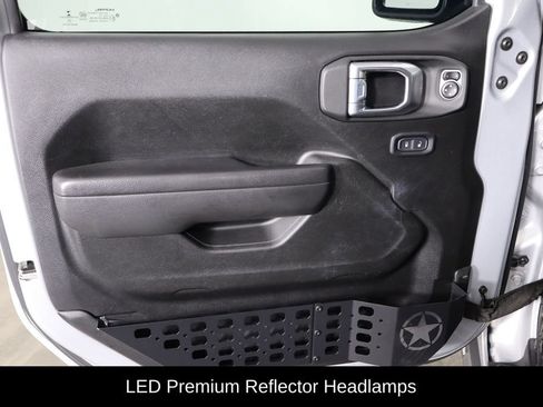 Used 2022 Jeep Wrangler Unlimited Sport AWD/4WD image 19