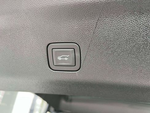 New 2026 GMC Yukon XL Denali w/ Sun & Power Step Package AWD/4WD image 19