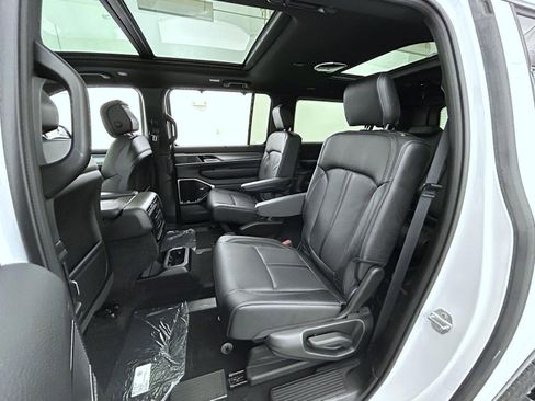 New 2026 Jeep Grand Wagoneer L Limited AWD/4WD image 20