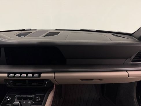 Certified 2025 Porsche 911 Carrera image 21