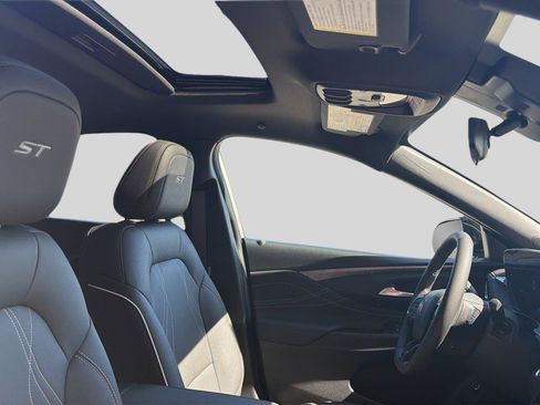 New 2026 Buick Envista Sport Touring w/ Studio Series FWD image 25