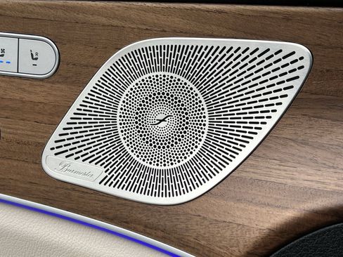 Certified 2023 Mercedes-Benz GLS 450 4MATIC image 37