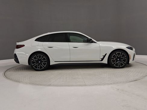 New 2026 BMW i4 eDrive40 w/ M Sport Package RWD image 6