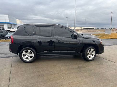 Used 2016 Jeep Compass Sport w/ Power Value Group image 2