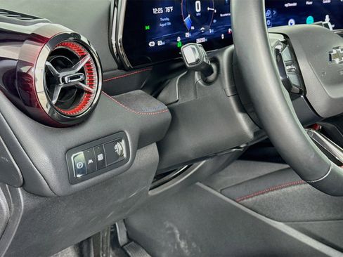 Used 2024 Chevrolet Blazer EV RS RWD image 12