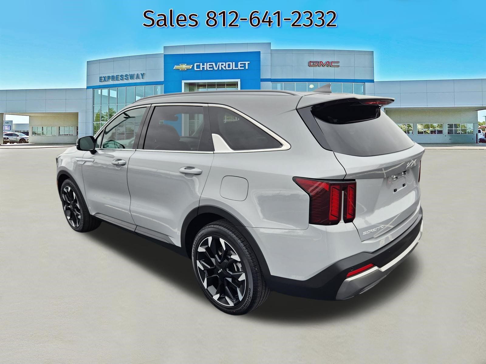 Used 2025 Kia Sorento EX FWD image 5