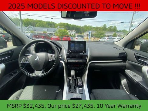 New 2025 Mitsubishi Eclipse Cross SE image 17