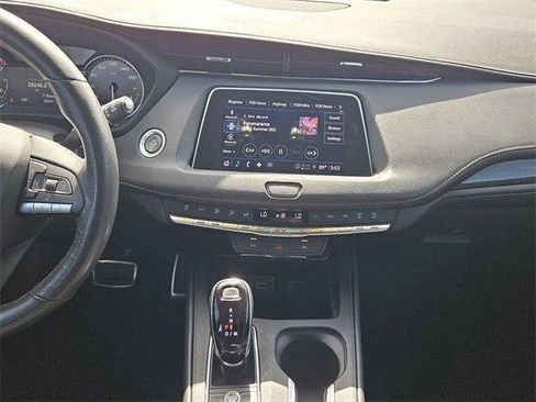 Used 2023 Cadillac XT4 Sport image 17