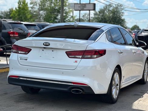Used 2018 Kia Optima S FWD image 6