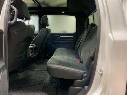Used 2020 RAM 1500 4x4 Crew Cab image 25
