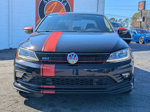 Used 2017 Volkswagen Jetta GLI image 9