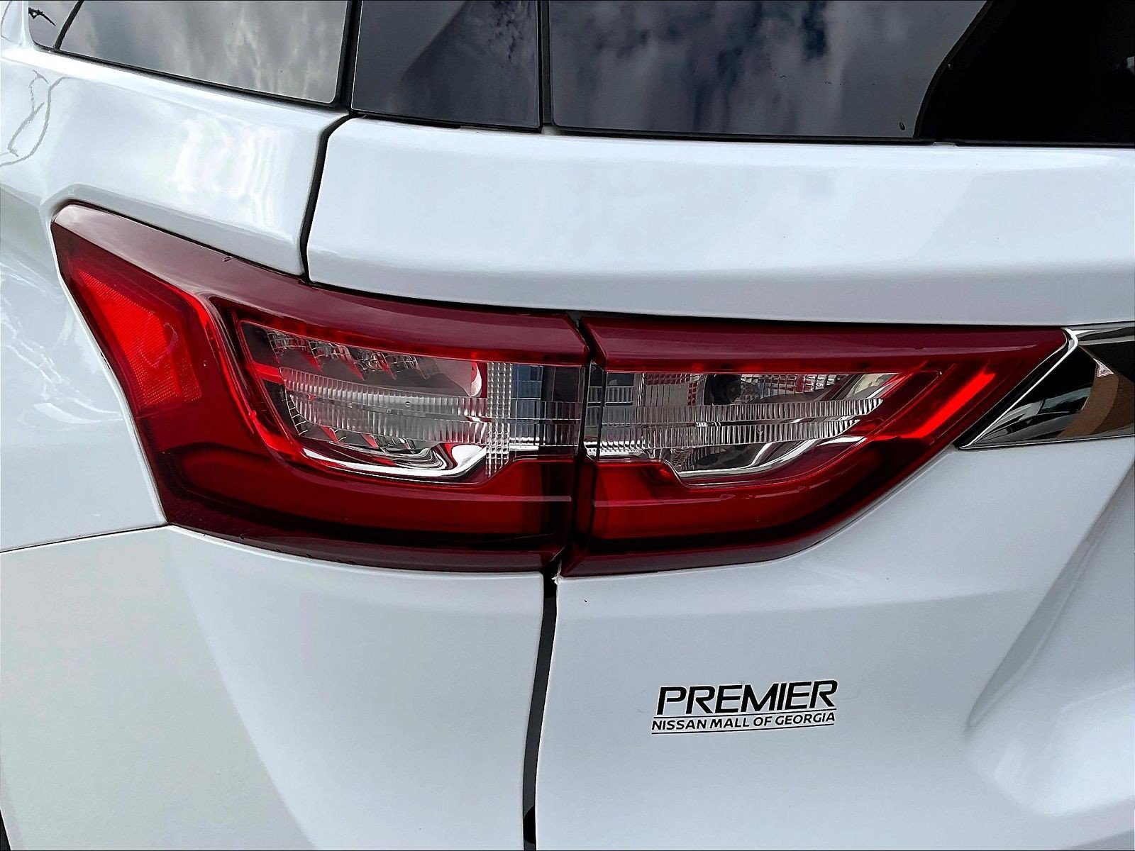 Used 2020 Chevrolet Traverse LT w/ LT Premium Package FWD image 25