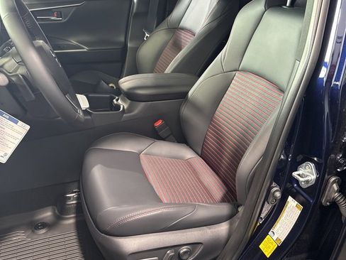 Used 2025 Toyota RAV4 XSE image 36