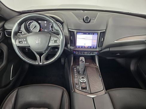 Used 2022 Maserati Levante Modena AWD/4WD image 32