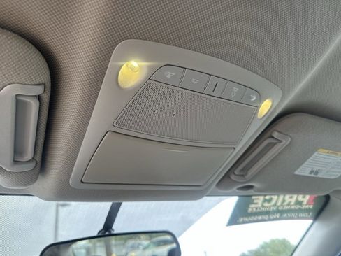 Used 2017 Nissan Sentra SV image 21