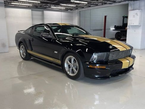 Used 2006 Ford Mustang GT Premium RWD image 3